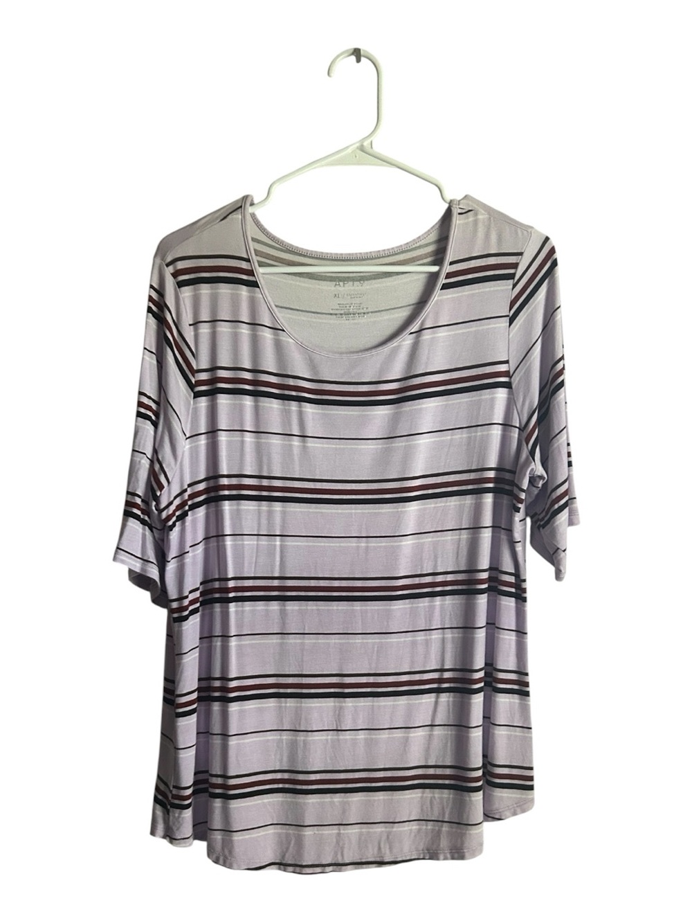 Apt. 9 Size XL Lavender Striped Short Sleeve Tee